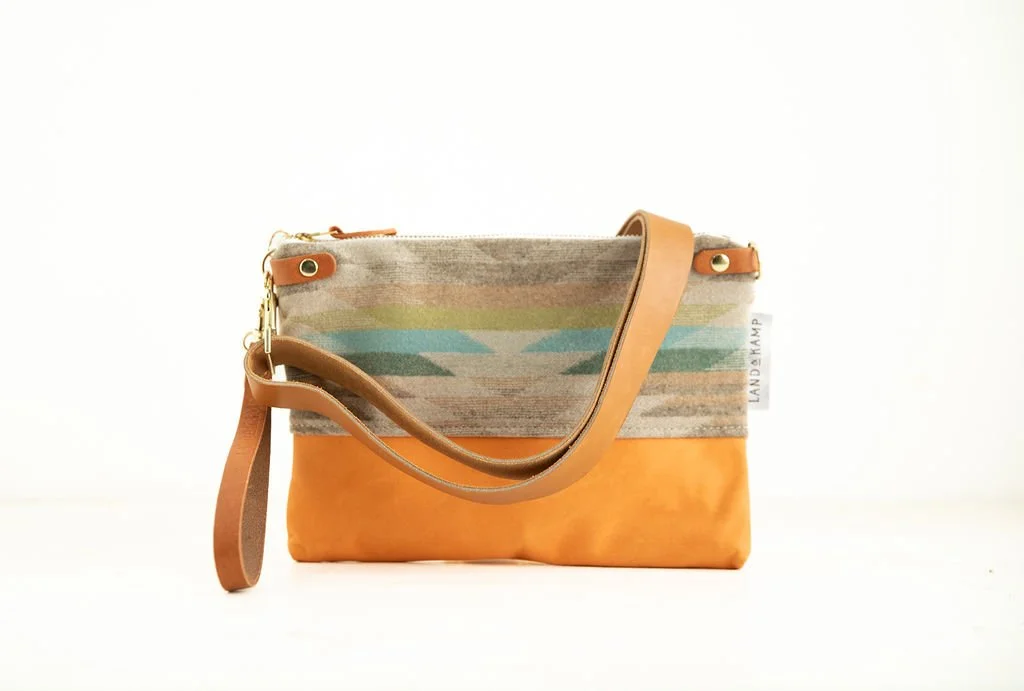 3-in-1 Wristlet in Summerland Wool image 2