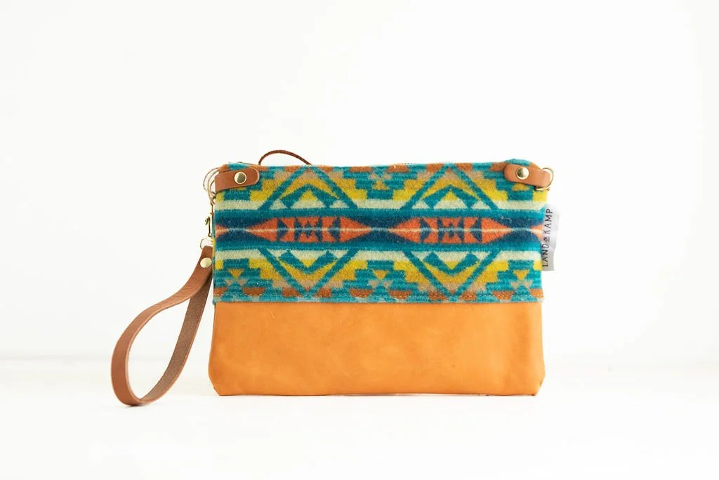 3-in-1 Wristlet in Turquoise Alto Mesa Wool