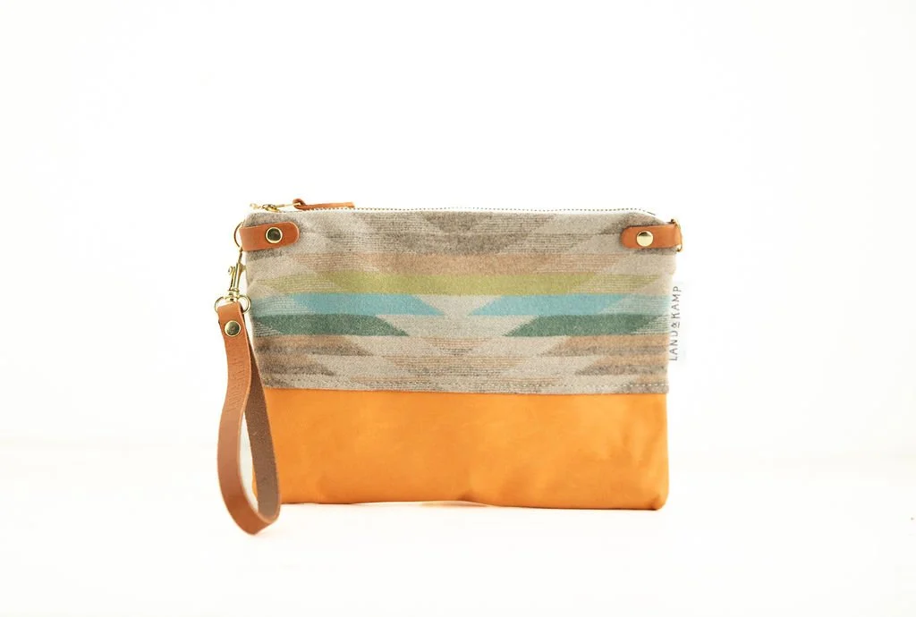 3-in-1 Wristlet in Summerland Wool