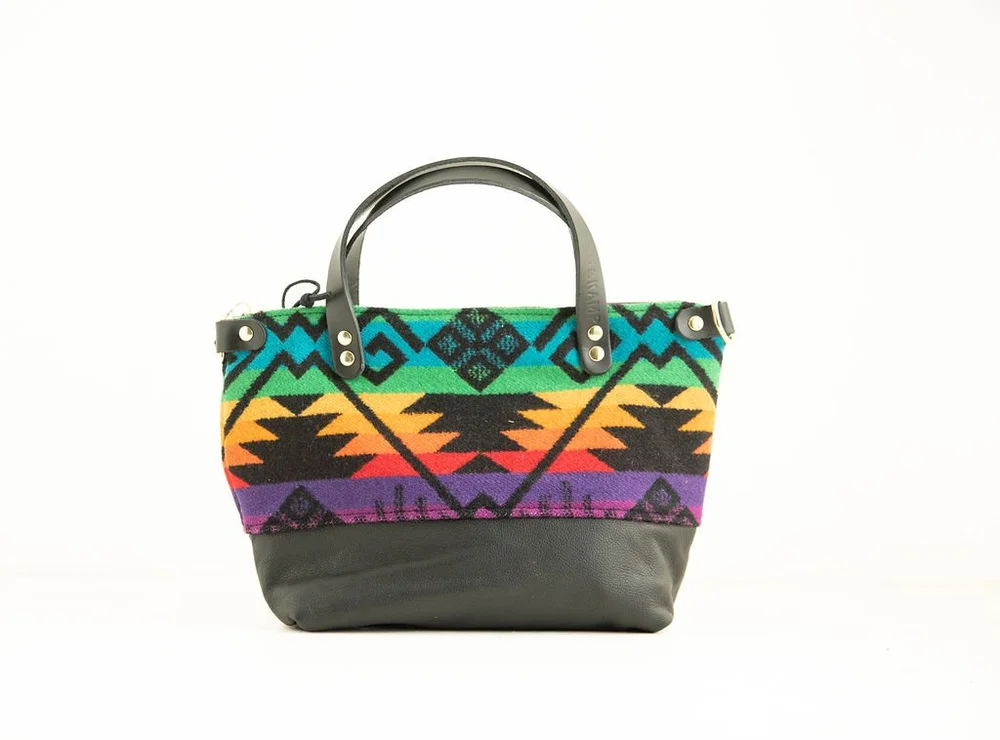 Bitsy Purse in Coyote Butte Bright Wool