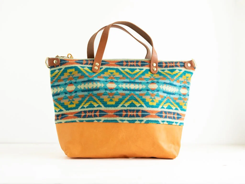 Crossbody Purse in Turquoise Alto Mesa Wool