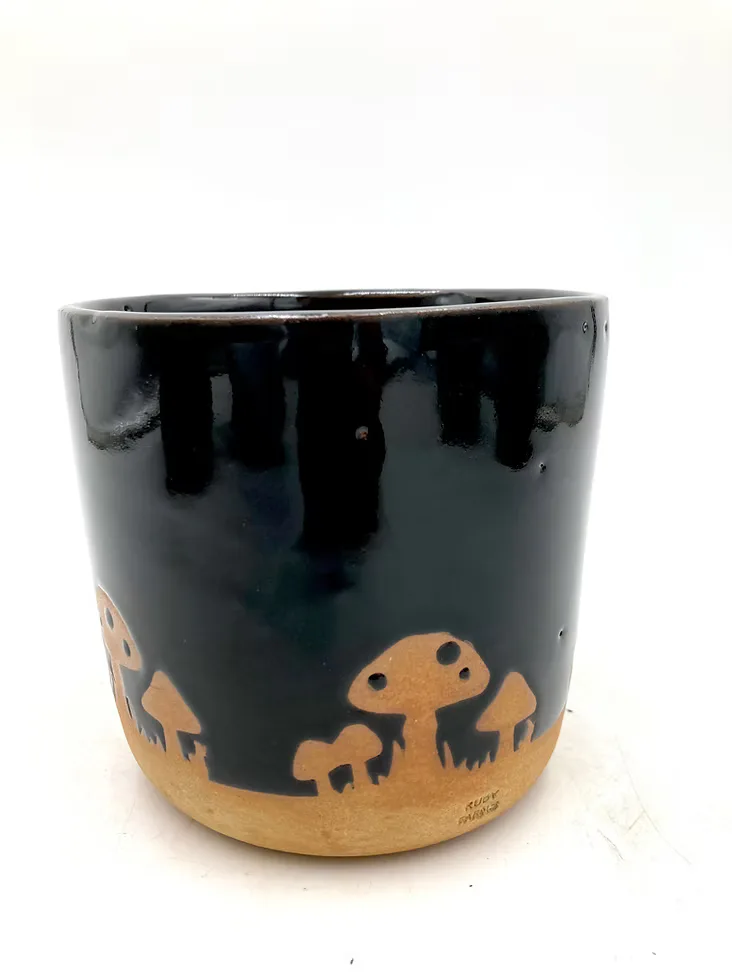 Ruby Farms Mushroom Planter - Medium