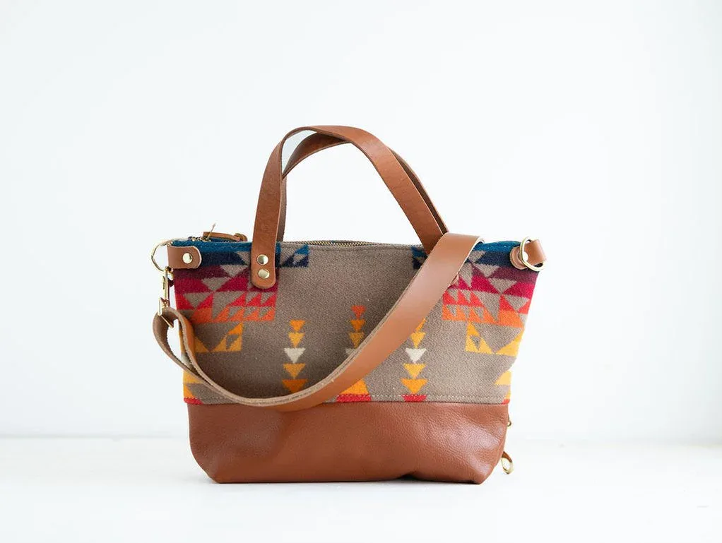 Bitsy Purse in Pilot Rock Wool image 2