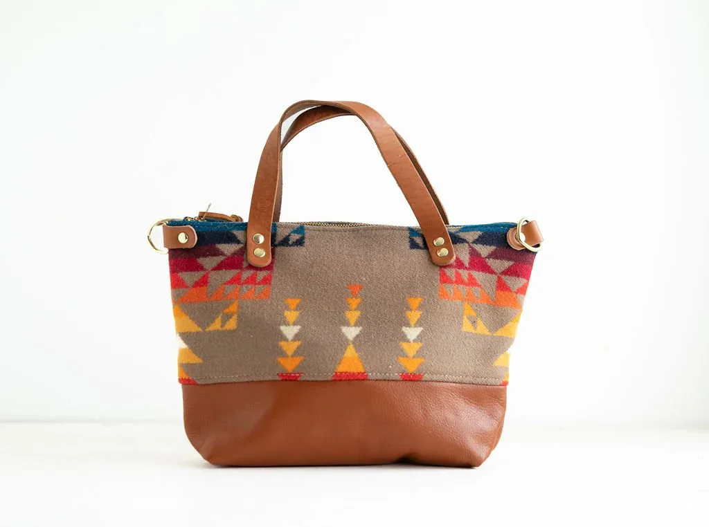 Bitsy Purse in Pilot Rock Wool image 1